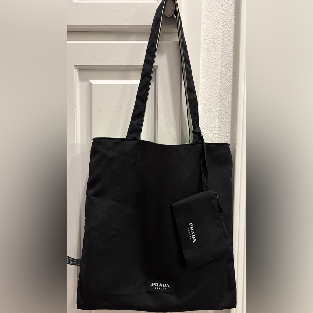 PRADA BEAUTE Nylon Tote with Logo Pouch.Reversible black/faint mint green NEW - Picture 2 of 7